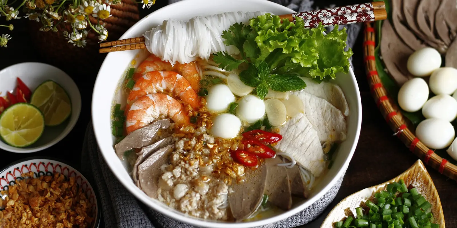 Ảnh bìa Hủ Tiếu & Bún Riêu Cô Thừng - Khiếu Năng Tĩnh
