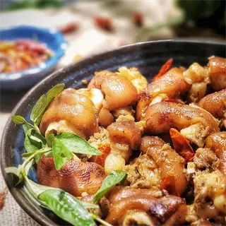 Ảnh đại diện Minh Vũ - Gỏi Cá, Chân Giò Giả Cầy & Chạo Chân Giò - Trần Văn Mười
