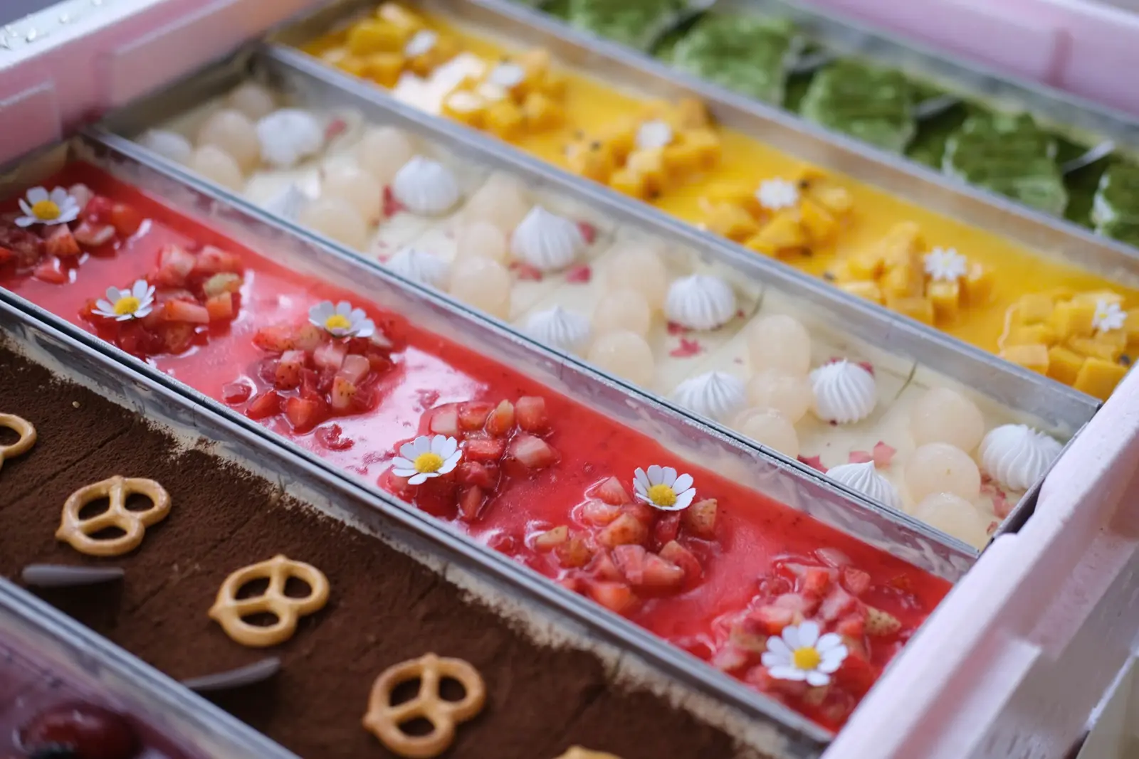 Ảnh bìa Táo Tiramiu - Tiramisu Douyin, Bánh Sinh Nhật & Bông Lan Trứng Muối Sốt Phô Mai - Đường Số 41