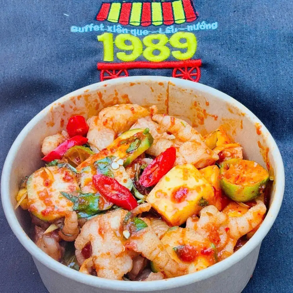 Ảnh bìa Ăn Vặt 1989 - Mì Cay, Chân Gà Sốt Thái & Gà Rán Hàn Quốc - Tân Mỹ