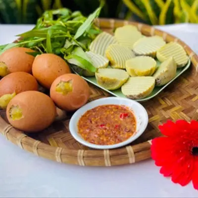 Ảnh bìa Ăn Vặt Cô 2 Trứng - Hột Gà Nướng Phô Mai & Hồng Trà Đá Me - Trung Mỹ Tây 1