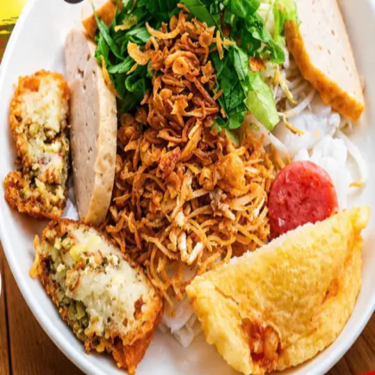 Ảnh bìa 8 Hòa Dung - Bánh Cuốn Nóng, Bánh Tôm & Bánh Cóng - Lê Đức Thọ 