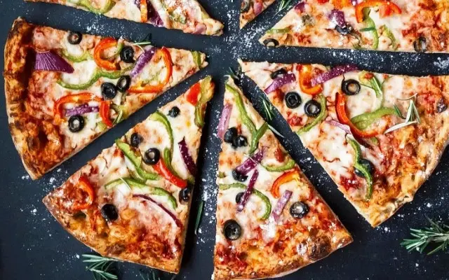 Ảnh bìa Pizza Pizziamoci - Lạc Long Quân
