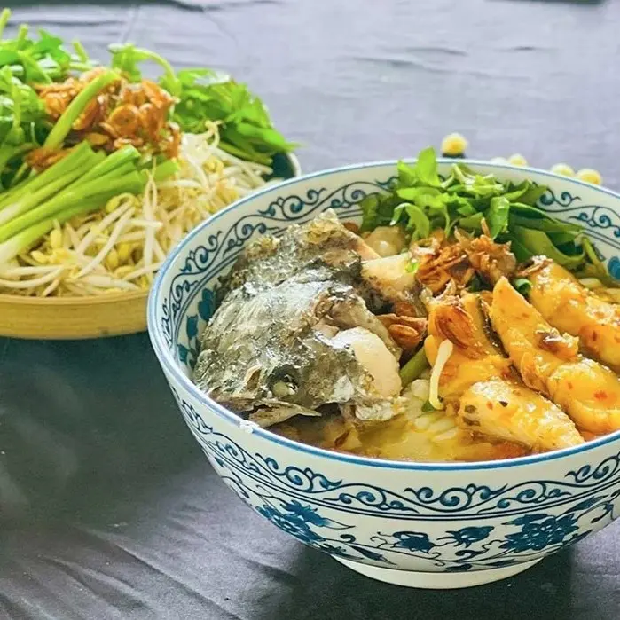 Ảnh bìa Bánh Canh A Mập - Bánh Canh Cá Lóc & Bánh Canh Xương - Trịnh Thị Miếng