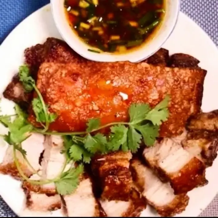 Ảnh bìa Heo Quay Mỹ - Đỗ Quang Đẩu