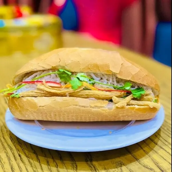 Ảnh bìa Bốn Mùa Chay - Đường Số 20