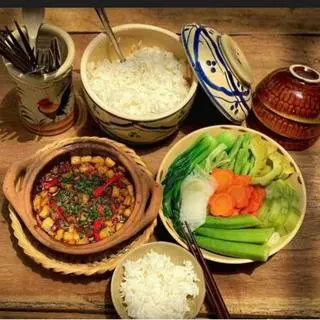Ảnh đại diện Kim Thị - Cơm Nhà, Mì Trộn & Bún Thịt Xào - Lê Trọng Tấn
