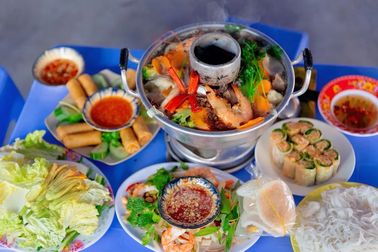 Ảnh bìa Tiệm Lẩu Cù Lao - Nguyễn Xí