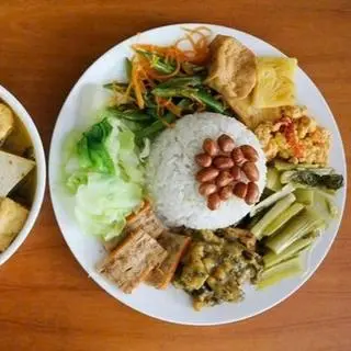 Ảnh đại diện Cơm Chay Diệu Thiện - Lê Hoàng Phái