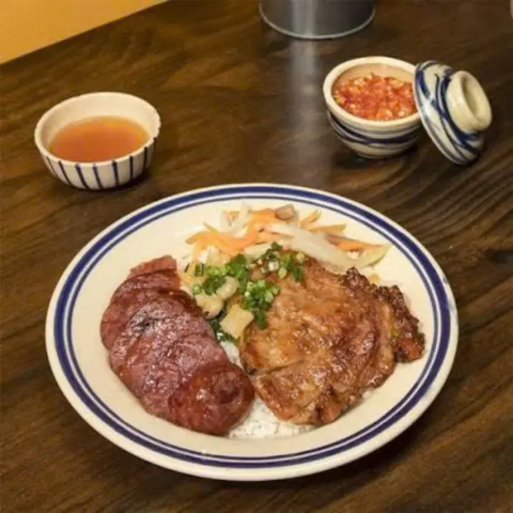 Ảnh bìa Cơm Tấm Đêm - Đặng Nguyên Cẩn