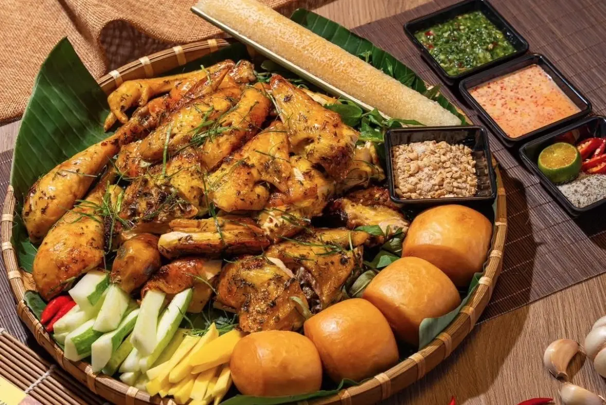 Ảnh bìa Gà Nướng Lu Hoàng Công - Tân Sơn