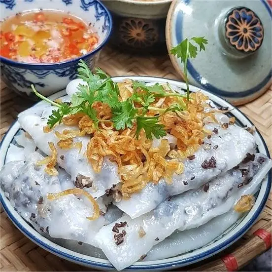 Ảnh bìa Mai Phương Bánh Cuốn Nóng - Hoàng Quốc Việt