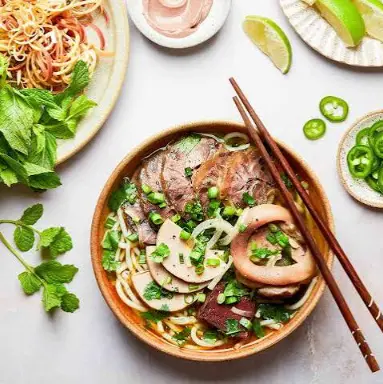 Ảnh bìa Bún Bò Cô Giàu - Nguyễn Gia Trí
